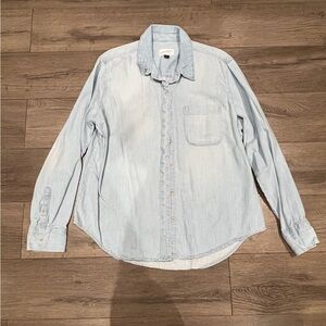 Universal Thread Women’s blue button down. Size M